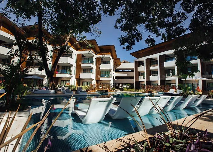 Azura (adults Only) Sámara