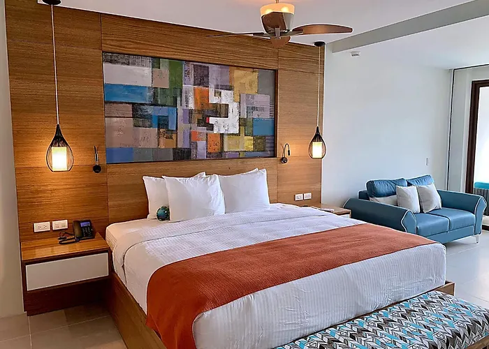 Hotel Azura (adults Only)